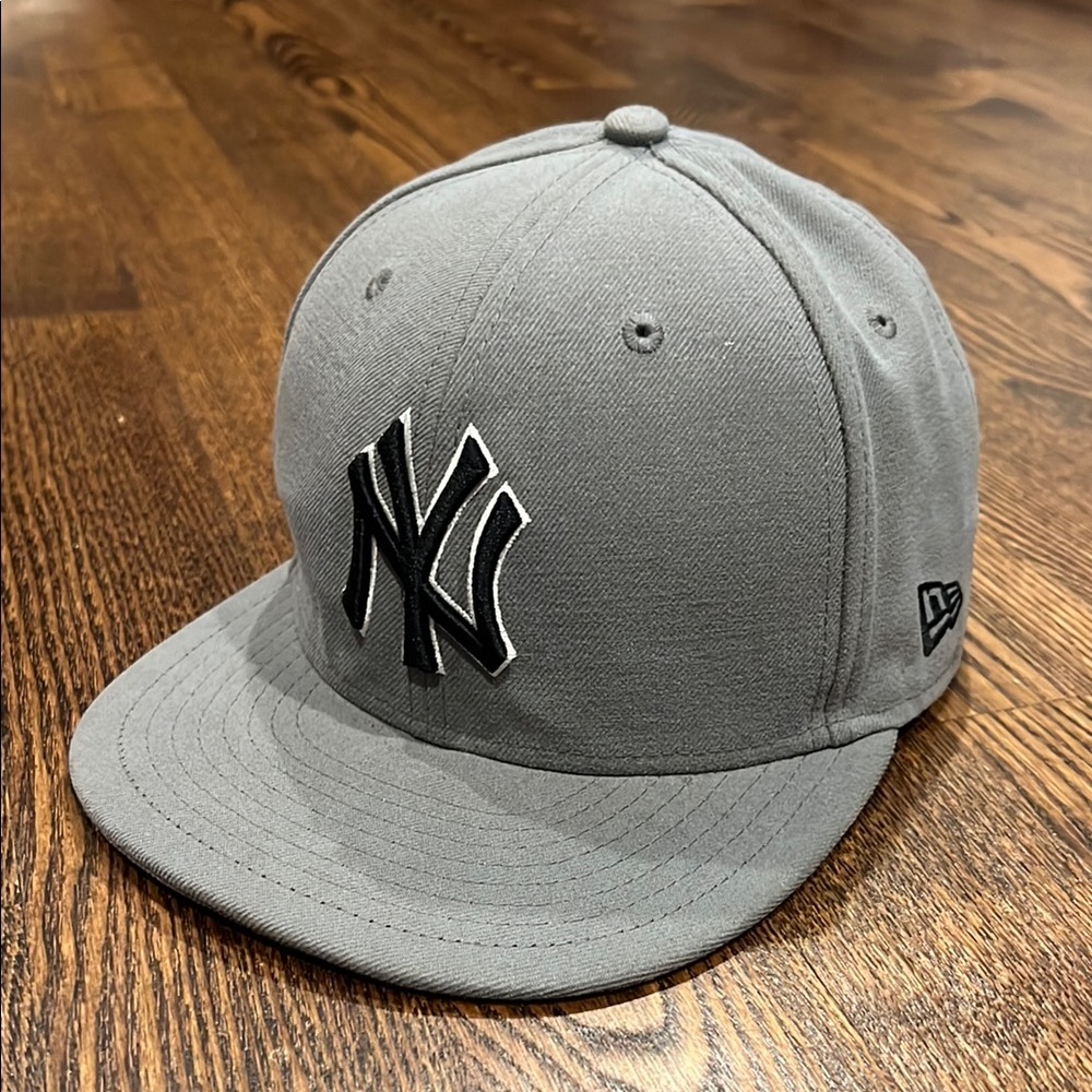 New York Yankees Gray/Black New Era 59Fifty fitted hat 7 3/8